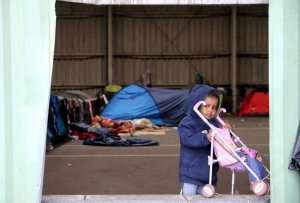 calais-migrant-child